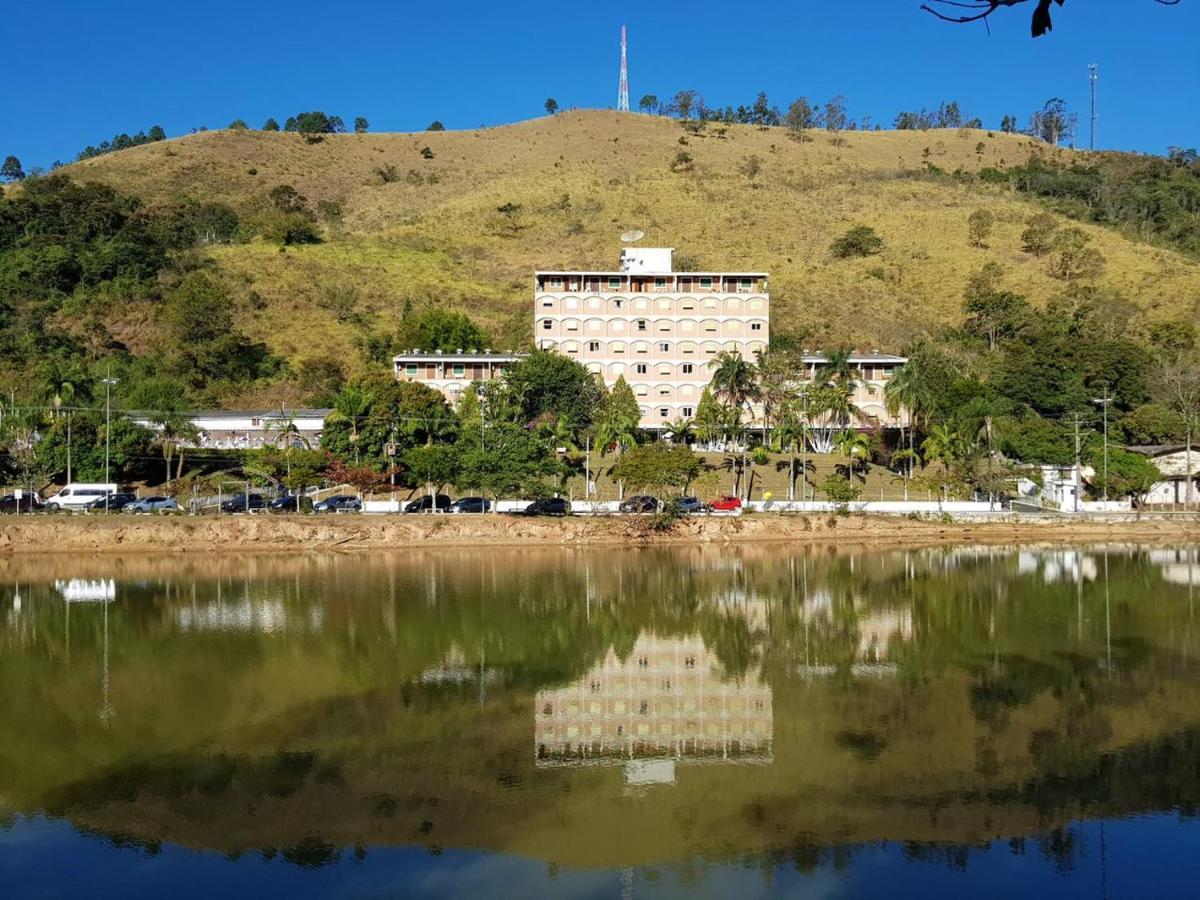 Hotel Cavalinho Branco Flat-105 Águas de Lindóia Eksteriør billede